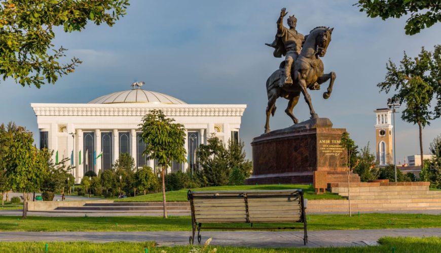 amir temur square in tashkent